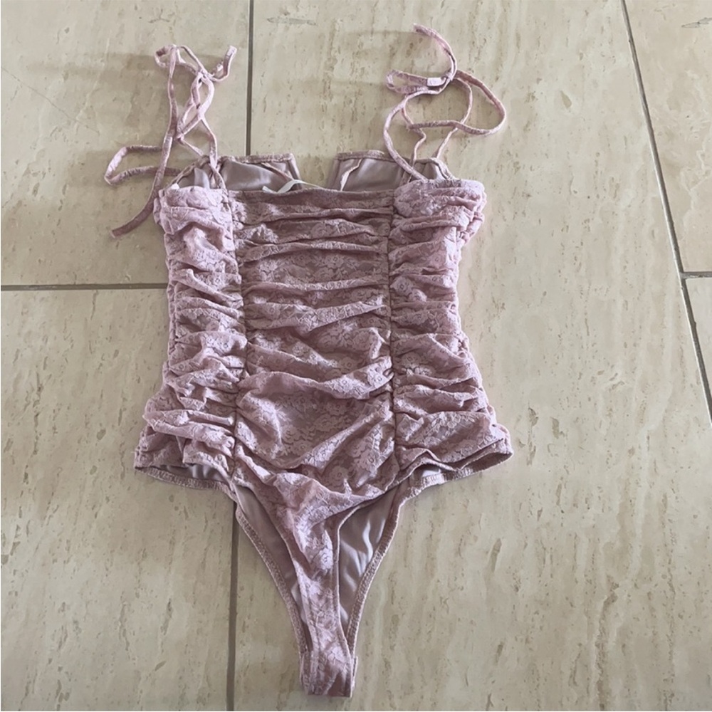 Astr Pink Lace Bodysuit - Picture 10 of 10